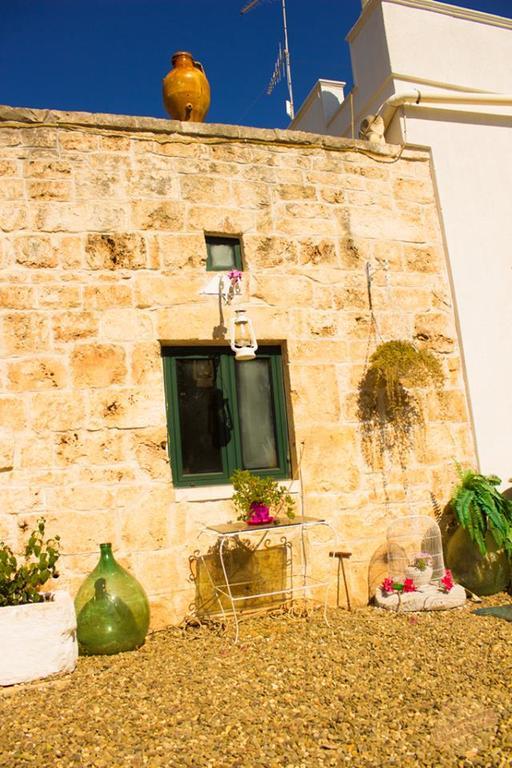 Borgo Degli Artisti Villa Ostuni Luaran gambar